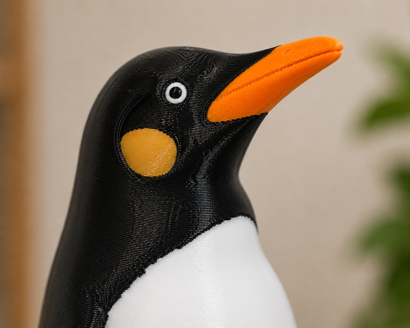 Modern Penguin Decorative Figurine – Minimalist Black & White Home Decor Statue – Cute Desk Ornament for Shelf, Living Room & Office – 18 cm