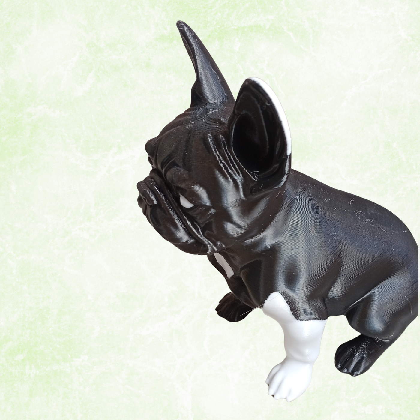 French Bulldog Decorative Figurine – Black & White 3D Printed Dog Statue – Modern Home Decor Ornament for Shelf, Desk, Living Room & Office – 19cm